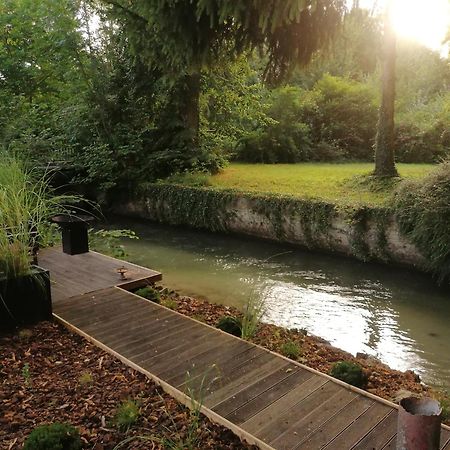 Isles-sur-Suippe Pavillon C.R Bed & Breakfast エクステリア 写真