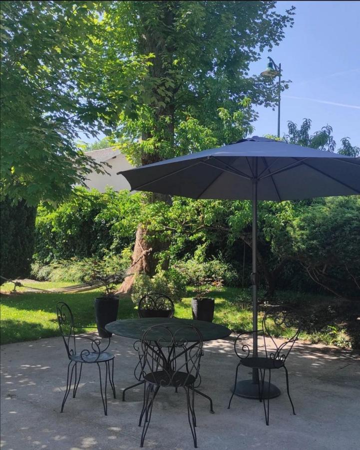 Isles-sur-Suippe Pavillon C.R Bed & Breakfast エクステリア 写真